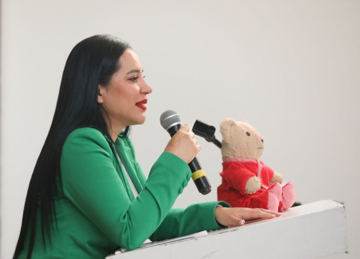 Conferencia en Primaria Benito Juárez